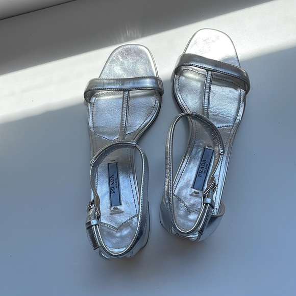 Prada silver block heel Sandals / heels - Picture 2 of 8